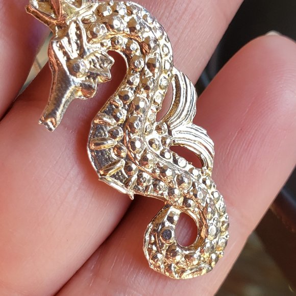Jewelry - Sterling Silver Seahorse Necklace
